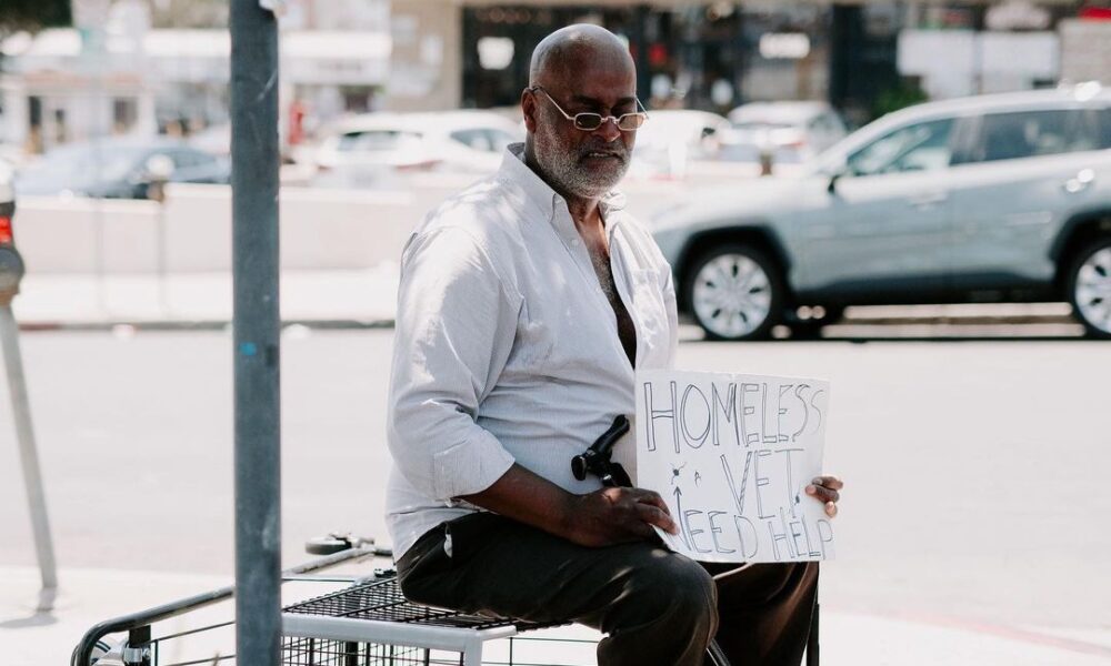 Homeless Artist Sells $100,000 Worth of Artwork in 5 Days - Millionaire